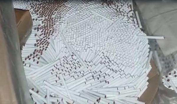 İzmir'de 5.7 milyon kaçak sigara ele geçirildi