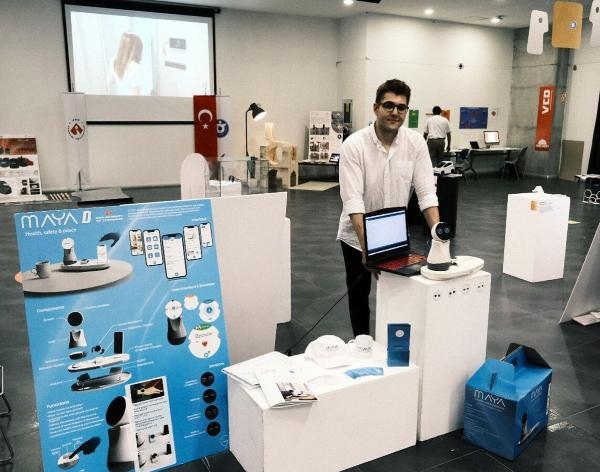 İzmir'de tasarlandı! Yaşlılara robot arkadaş 'Maya'