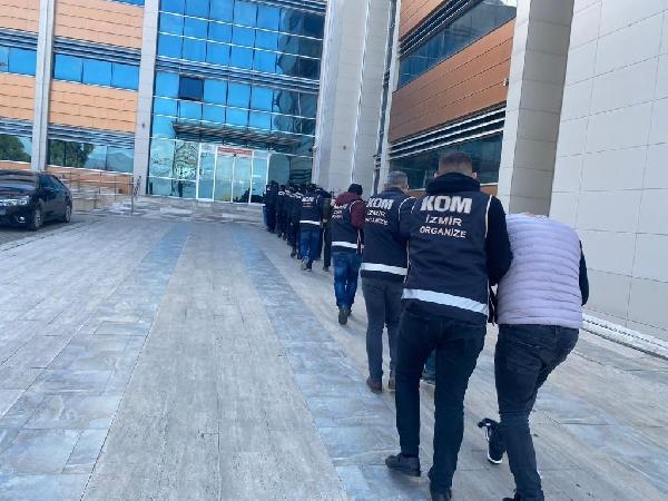 İzmir'deki çetede iki de belediye çalışanı çıktı!