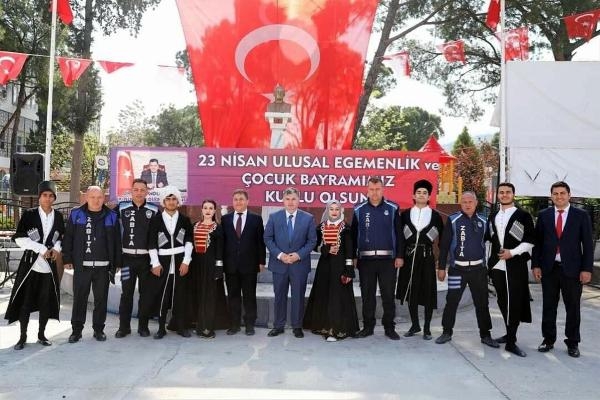 Kınık'ta 23 Nisan coşkusu