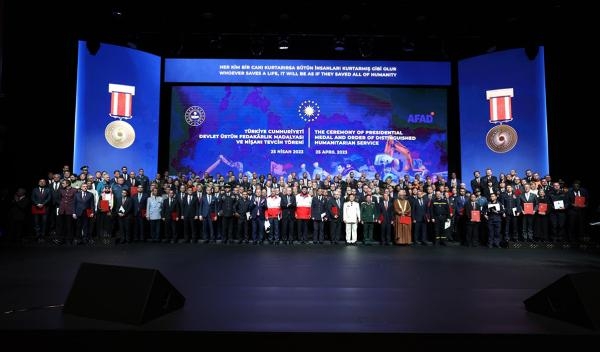 Manisa İtfaiyesi'ne Devlet Üstün Hizmet Madalyası