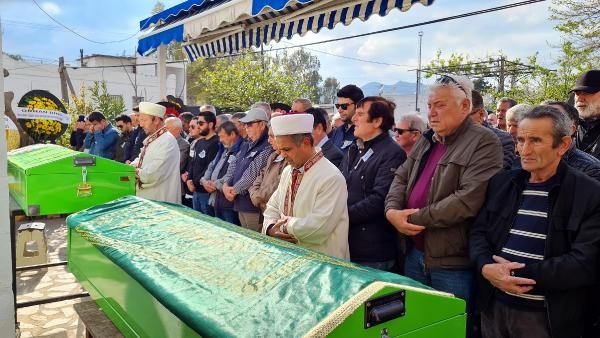 Miras tartışmasında öldürülen anne-oğul toprağa verildi