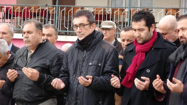 Ödüllü yönetmen Ceylan'ın annesi toprağa verildi