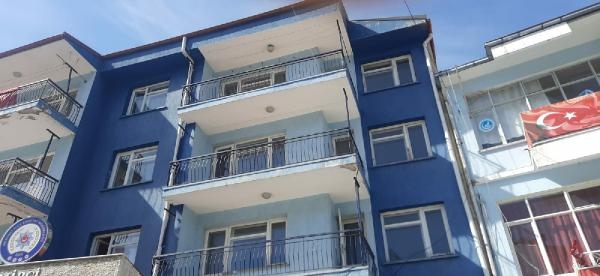 Son fotoğraf! Polis lojmanında başından vuruldu