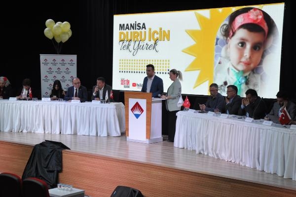 Salihli'de SMA hastası 3 yaşındaki için yardım kampanyası