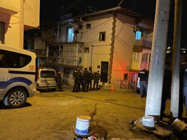 Sokakta bıçaklı düello! Damat ağır yaralı