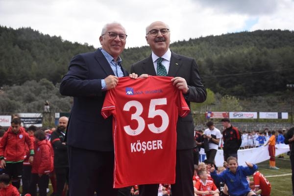 U12 İzmir Cup başladı! Görkemli açılış