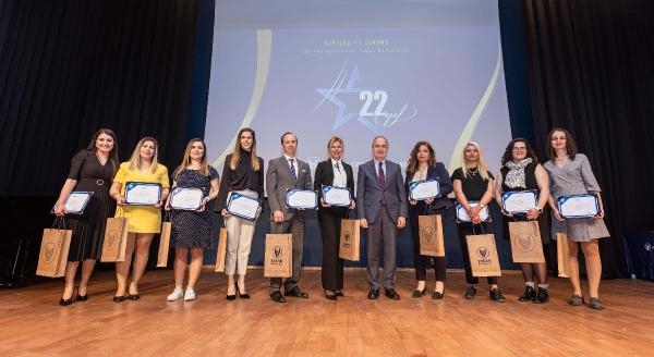 Yaşar Üniversitesi 22 yaş gururu