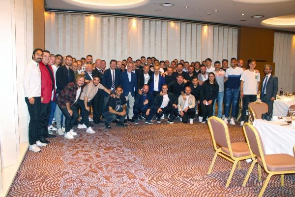 Altay divanla buluştu