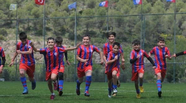 Altınordu'da şok karar! Özkan kulübü devrediyor
