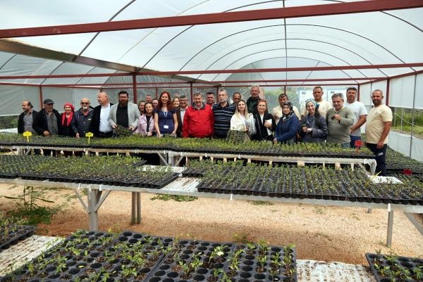 Başkan Oran yerel üreticilere sahip çıkıyor