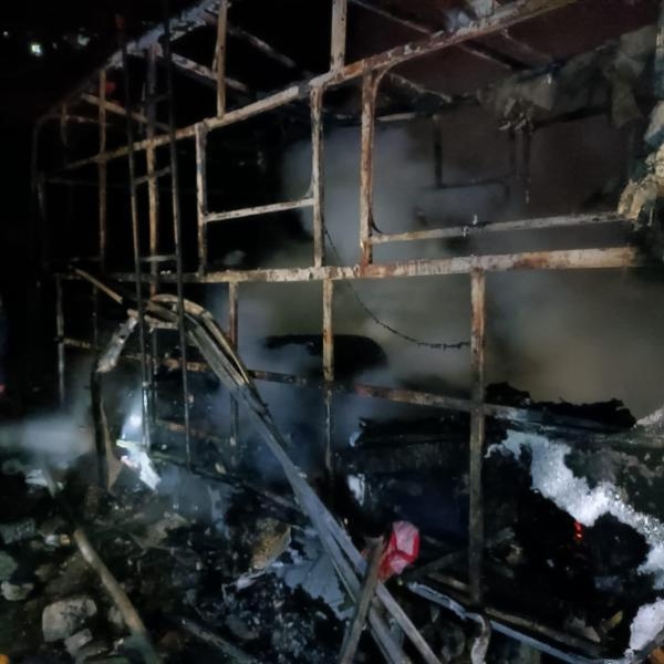 Bodrum'da karavan yandı, İngiliz kadın öldü