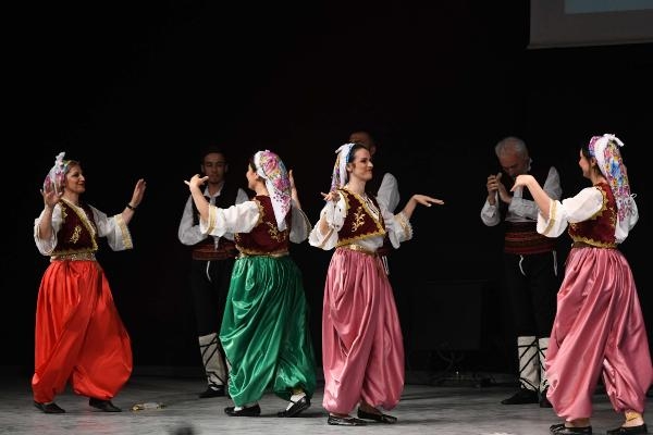 Bornova'da 2'nci Halk Dansları Festivali için gün sayıyor