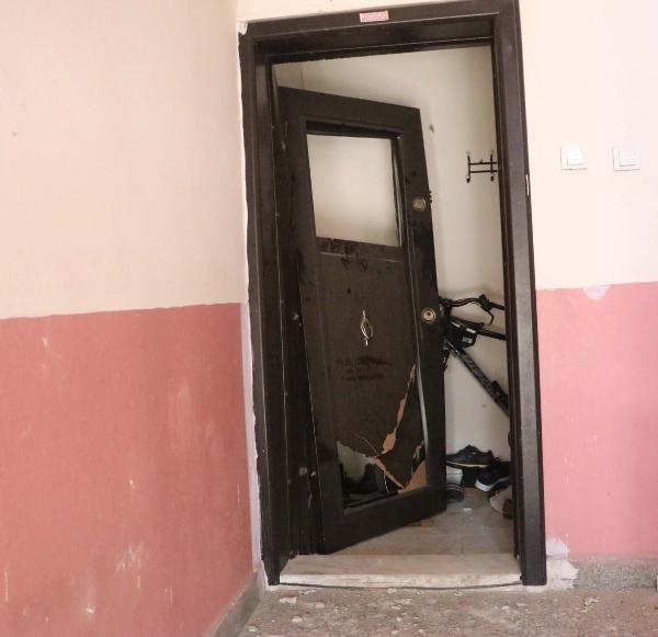 Denizli'de 5 katlı binada patlama