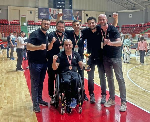 İzmir Büyükşehir Belediyesi Avrupa üçüncüsü
