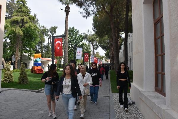 İzmir'in yeni cazibe merkezi: Sanat Fabrikası