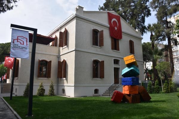 İzmir'in yeni cazibe merkezi: Sanat Fabrikası