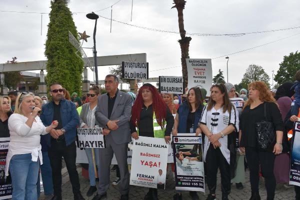 Kadınlar uyuşturucuya karşı bir araya geldi