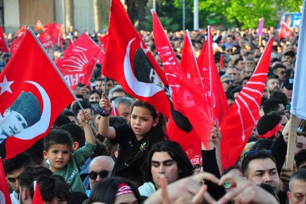 Bayrak ve vatan bizim kırmızı çizgimizdir