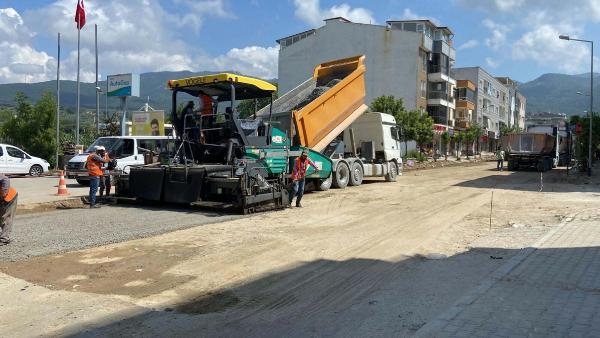 Kuşadası Belediyesi, Davutlar'da 15 sokak ve 5 caddeyi yeniliyor