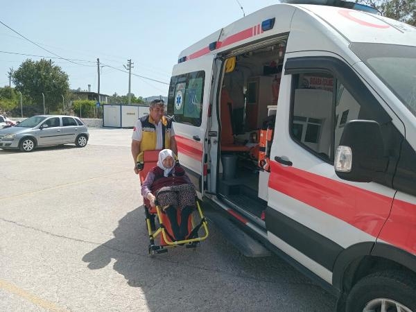 Şarkıcı Fedon, Bodrum'da oy kullandı