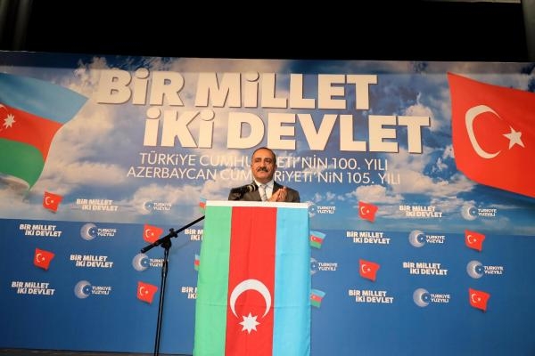 'Türkiye-Azerbaycan arasında dış ticaret 5 milyar dolara koşuyor'