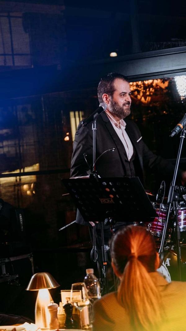 Urla Sahne, Ferda Anıl Yarkın ve Yeşim Salkım ile konser sezonunu açtı