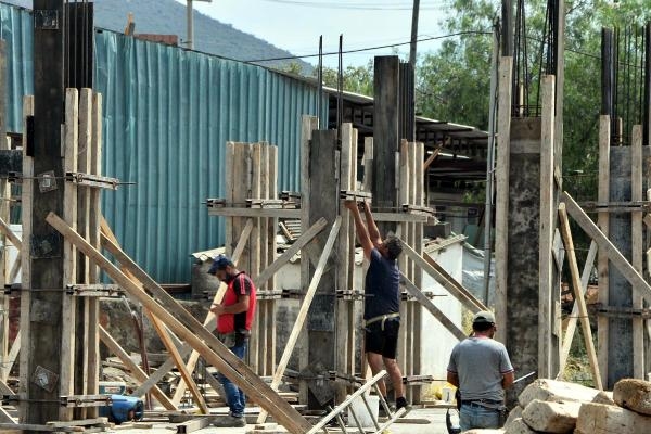 1295 lira cezayı kim takar! İnşaatlara devam