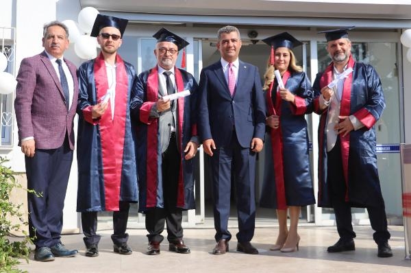 25-35 yıl sonra lise diploması sevinci yaşadılar