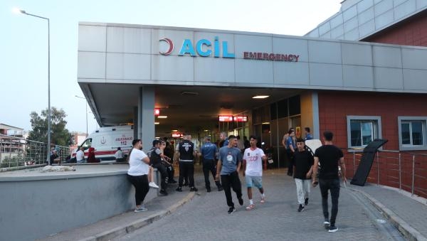 AVM'de cinayet! Konser öncesi bıçaklar çekildi