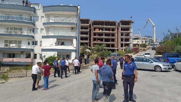 Aydın'da inşaat işçileri arasında keser ve bıçaklı kavga: 1'i polis 7 yaralı