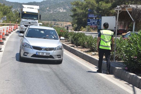 Bodrum'a 2 günde 35 binden fazla araç giriş yaptı