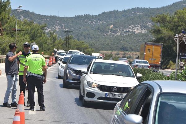Bodrum'a 2 günde 35 binden fazla araç giriş yaptı