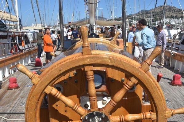 Bodrum'da okul gemisi 'Mavi Bayrak' aldı