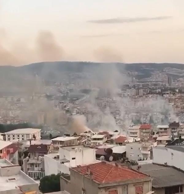 Bornova'da rekreasyon alanında yangın