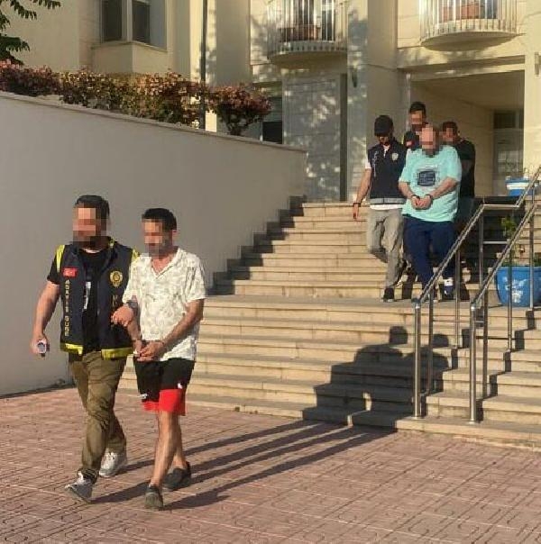 Çetenin elindeki 19 kadın kurtarıldı