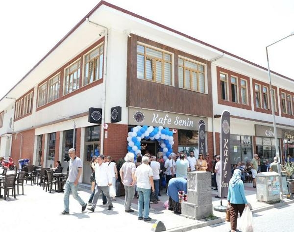 Edremit'te 'Kafe Senin' hizmet vermeye başladı