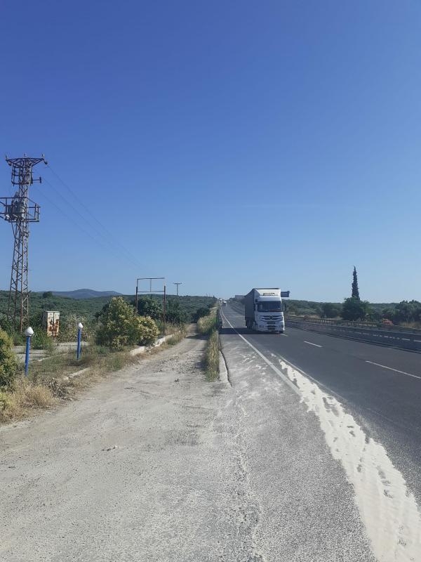 İzmir-İstanbul otobüsü TIR'a çarptı; 14 yaralı