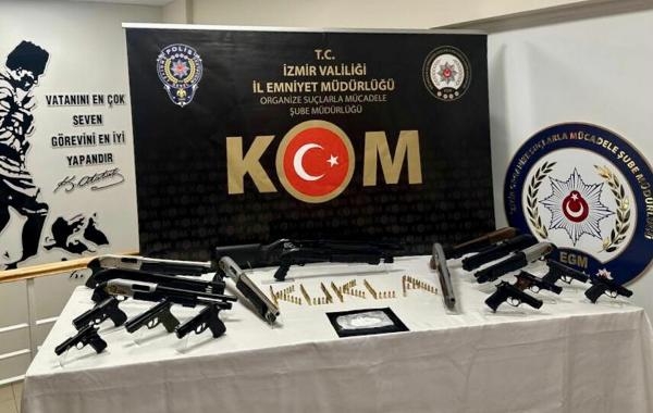 İzmir'de büyük çete operasyonu: 28 gözaltı