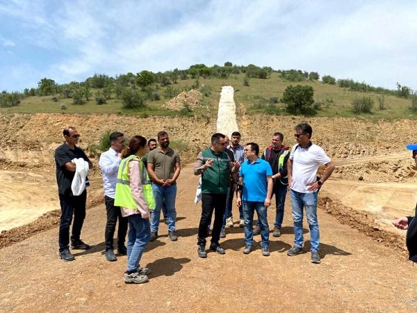 Kula'nın 6'ncı barajı Emre Barajı ile 1050 dekar arazi sulanacak
