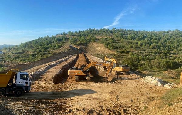 Kula'nın 6'ncı barajı Emre Barajı ile 1050 dekar arazi sulanacak