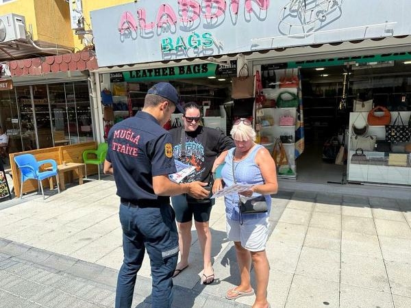 Muğla'da orman yangınlarına karşı broşürlü uyarı
