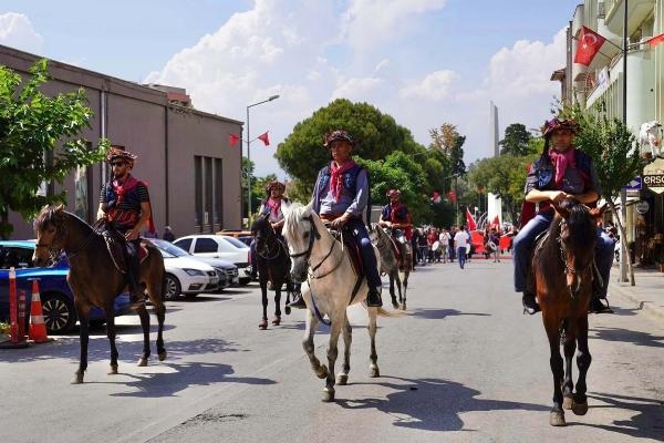 Tire'de restore edilen Kuvayı Milliye ve Zeybek Müzesi açıldı