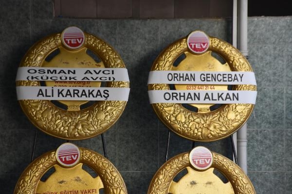 Ünlülerin kemancısı, İzmir'de hayatını kaybetti