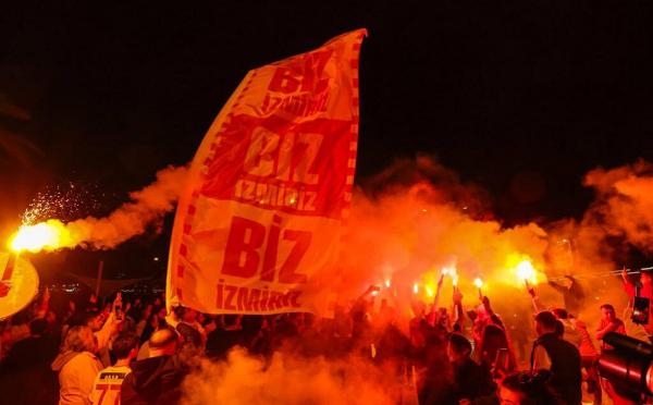 Yangın değil, Göztepe aşkı