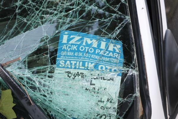 12 gün önce aldığı otomobilde can verdi 