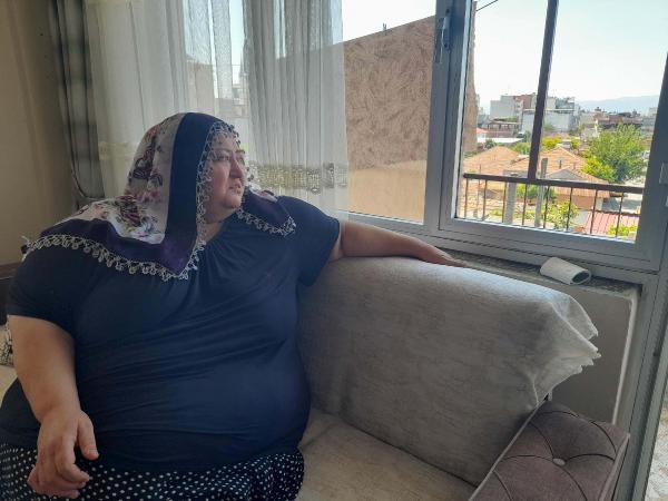 200 kiloya ulaştı, 7 yıldır evden çıkamıyor