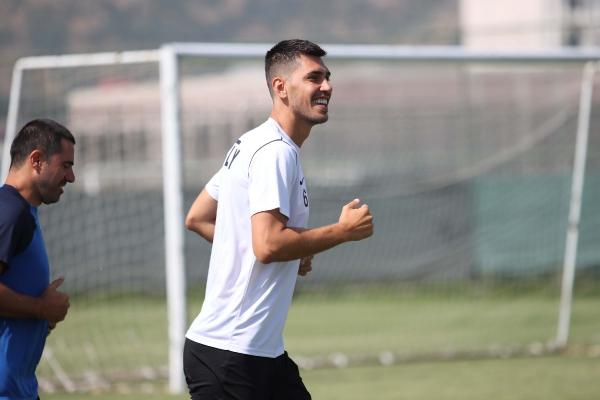 Altay'ın tecrübeli futbolcusu Ceyhun Gülselam: Zorlukları aşacağız