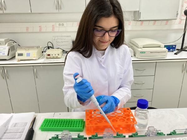 Azeri öğrencinin bor içeren antibiyotik projesine TÜBİTAK'tan onay