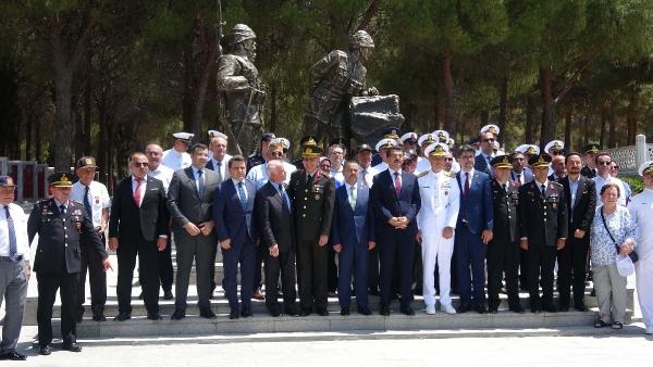 Çanakkale Şehitler Abidesi'nde 15 Temmuz anması
